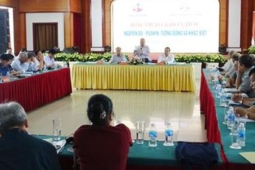 Giao lưu văn hóa Đông – Tây qua nhịp cầu văn chương