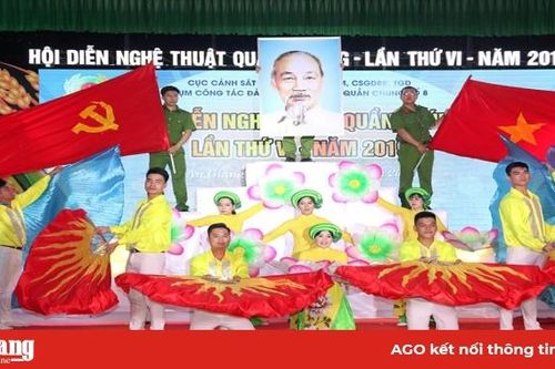 Hội diễn nghệ thuật quần chúng Cụm công tác Đảng và công tác quần chúng số 8