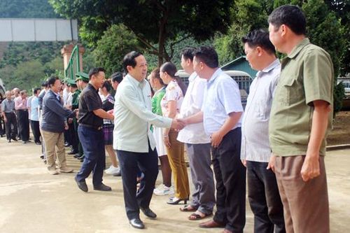 Đoàn đại biểu Hội hữu nghị Việt- Trung thăm xã Bản Lầu