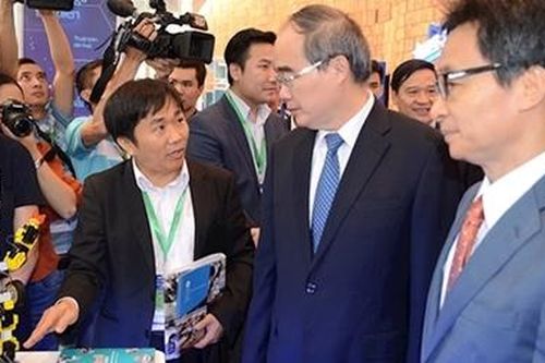 Xây dựng TP HCM trở thành trung tâm tài chính khu vực và quốc tế
