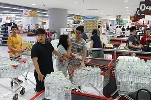 'Cháy' mặt hàng nước đóng chai dung tích lớn