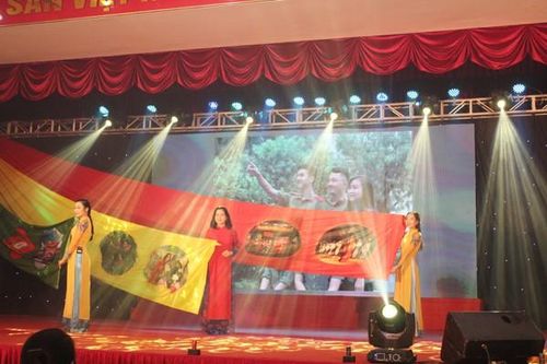 Ngày hội vui của Phụ nữ Công an nhân dân