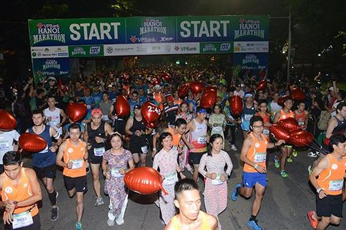Hơn 7.000 VĐV tranh tài tại VPBank Hanoi Marathon 2019