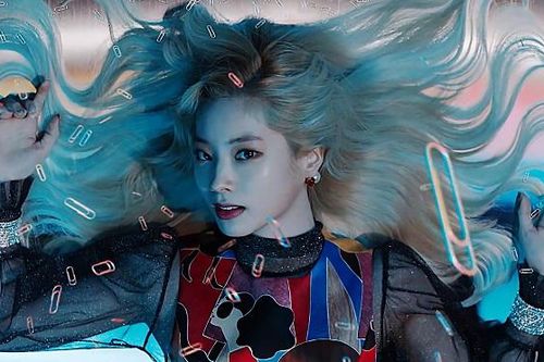 Dahyun Twice hóa trang thế này thì fan cứng cũng không nhận ra