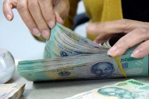 Có được xét nâng lương trong thời gian chấp hành án treo?
