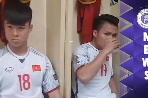 Duy Manh, Quang Hải cover 'Ai là người thương em' khiến fan cười ngất
