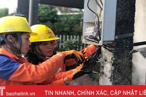 Những 'bóng hồng' ở Điện lực Cẩm Xuyên