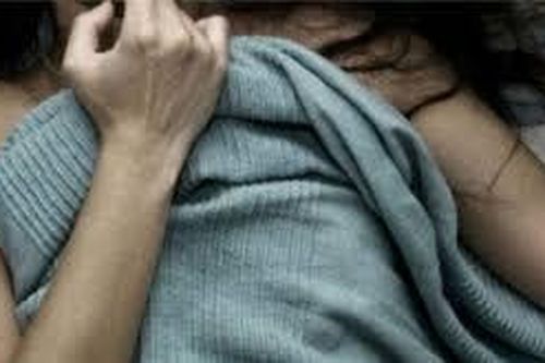 Bắt khẩn cấp tên trộm dùng dao khống chế, hiếp dâm nữ gia chủ