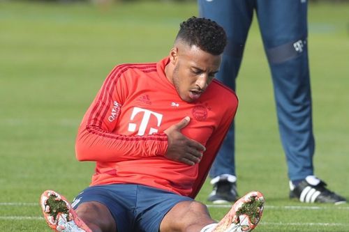 Tiền vệ Bayern trải qua cơn đau tim trên sân tập