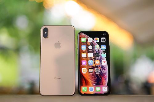 iPhone XS Max giảm giá tiền triệu tại Việt Nam