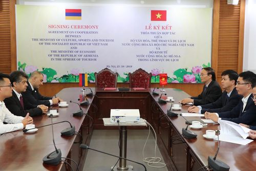 Ký kết thỏa thuận hợp tác trong lĩnh vực du lịch giữa Việt Nam - Armenia