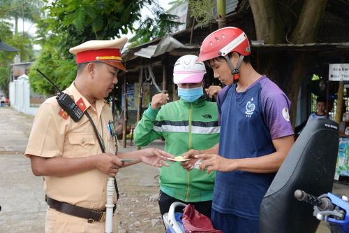 Xử phạt 1.119 trường hợp vi phạm trật tự an toàn giao thông