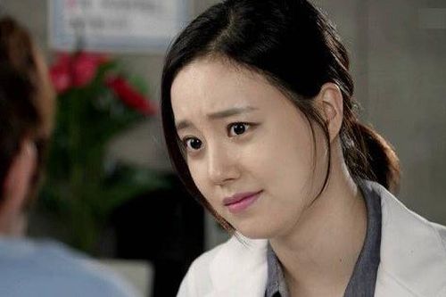 Chồng sắp cưới vẫn qua lại với mối tình đầu