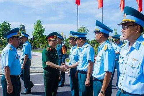 Đoàn công tác Tổng cục Chính trị kiểm tra tại Sư đoàn 377