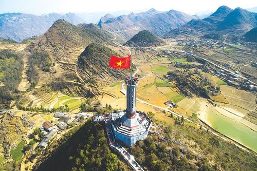 TĐ Phúc Lộc 'phá' núi xây khu sinh thái tâm linh Lũng Cú hoành tráng cỡ nào?