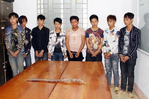 Công an huyện Bảo Thắng vận động nhóm đối tượng ra đầu thú sau khi gây ra 2 vụ cướp