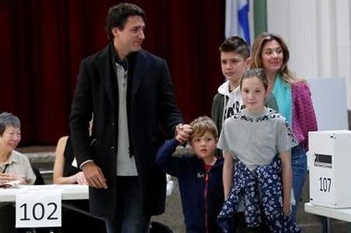 Cử tri Canada bầu cử quyết định số phận của Thủ tướng Trudeau
