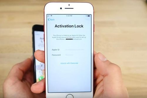 Người Việt bức xúc vì iPhone thành cục gạch, cần hóa đơn Apple để cứu