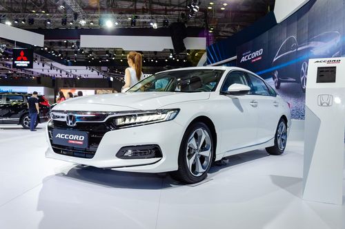 Honda Accord 2019 chốt giá hơn 1,3 tỷ tại Việt Nam