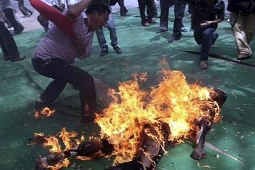 Người đàn ông tự thiêu đã tử vong