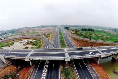Cao tốc Bắc - Nam đoạn Nha Trang - Cam Lâm đã có 10 hồ sơ dự thầu