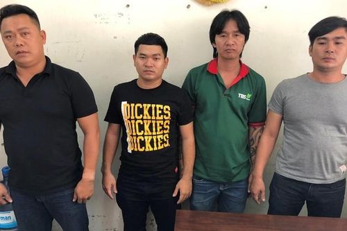 Nhóm côn đồ ra đầu thú sau khi đập phá quán nhậu