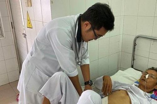 30 phút cứu sống bệnh nhân xuất huyết không cần phẫu thuật