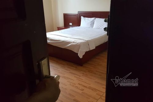 Phía sau cánh cửa phòng khám là những cuộc tình vụng trộm của chồng tôi