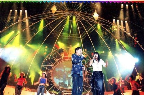 Những hình ảnh độc của anh hai Lam Trường một thời