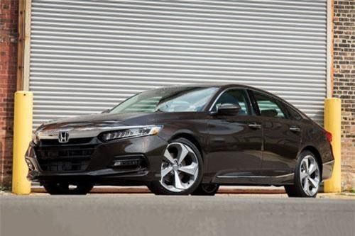 Cận cảnh Honda Accord vừa ra mắt tại VMS 2019, quyết 'đấu' Toyota Camry, Mazda 6