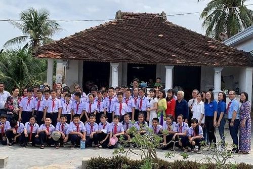 Trường THCS Võ Văn Ký sinh hoạt ngoại khóa kỷ niệm ngày 23-10