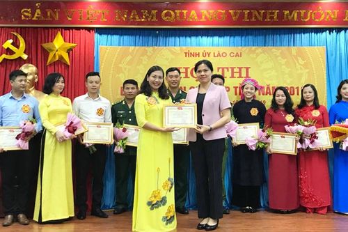 Hội thi Báo cáo viên giỏi tỉnh Lào Cai năm 2019 trao 19 giải cho những thí sinh xuất sắc