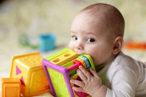 Thế giới Thế giới WHO cảnh báo tình trạng nhiệm độc chì ở trẻ em