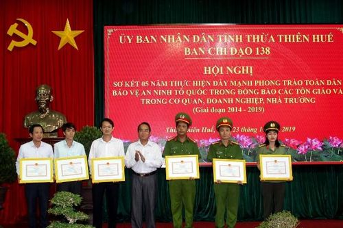 Chính trị - Xã hội Pháp luật - Cuộc sống Nhiều mô hình, điển hình trong phong trào toàn dân bảo vệ an ninh Tổ quốc