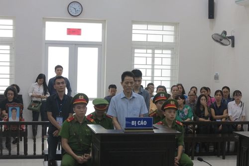 Mâu thuẫn sau keo vật tay, người mất mạng, hai cha con đi tù