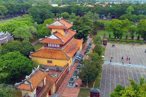 Ứng xử đúng tầm với bảo vật quốc gia (Tiếp theo và hết) (*)