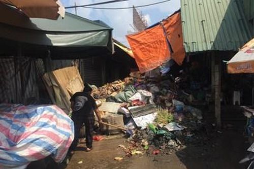 Nỗi lòng tiểu thương chợ Vinh