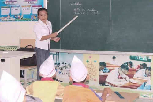 Đỏ mắt tìm giáo viên (Bài 1: Nhiều trường vùng cao trống, 'trắng' giáo viên)