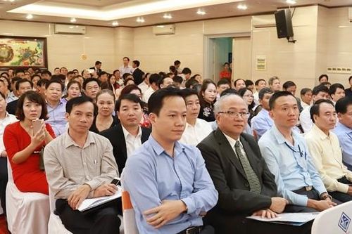 Hà Tĩnh đẩy mạnh ứng dụng công nghệ trong giải quyết thủ tục hành chính