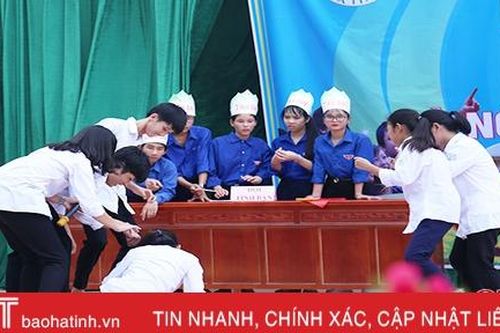 Học sinh Lộc Hà nói không với bạo lực học đường