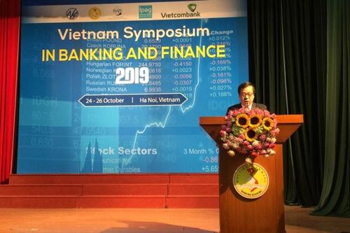 Diễn đàn ngân hàng tài chính thu hút hơn 120 nhà khoa học quốc tế