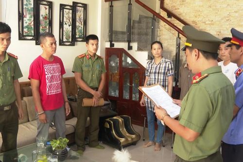 Khởi tố 7 hướng dẫn viên du lịch dùng chứng chỉ ngoại ngữ giả