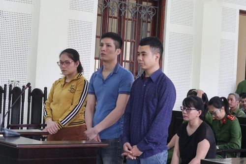 Phi tang ma túy vào xô đựng dầu nhớt nhưng cũng không thoát tội