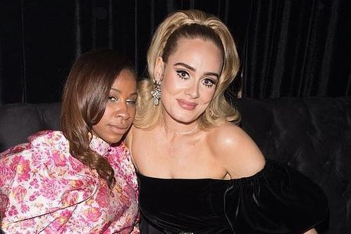 Adele gây bất ngờ với thân hình thon gọn