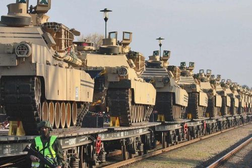 Mỹ triển khai xe tăng trở lại bảo vệ mỏ dầu ở Syria