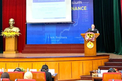 Ngành ngân hàng cần nắm bắt cơ hội và vượt thách thức của cuộc CMCN 4.0