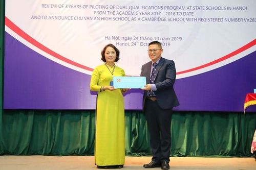 Trường công lập đầu tiên của VN vào hệ thống trường Cambridge