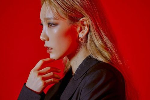 Gần kề ngày comeback, Taeyeon xác nhận 'bẻ lái' sang làm DJ