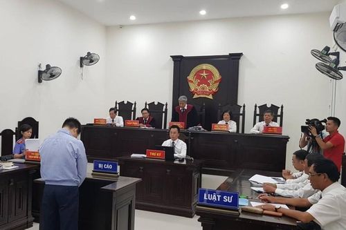 Tòa không được công khai bản án xâm hại tình dục người dưới 18