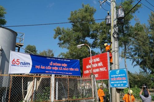 Kiên Giang: Đảo Hải Tặc lần đầu tiên được sử dụng điện lưới quốc gia
